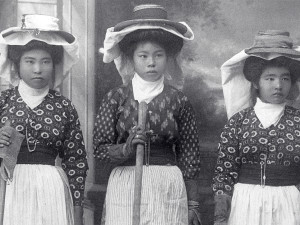 PBS HAWAII PRESENTS: Canefield Songs: Holehole Bushi
