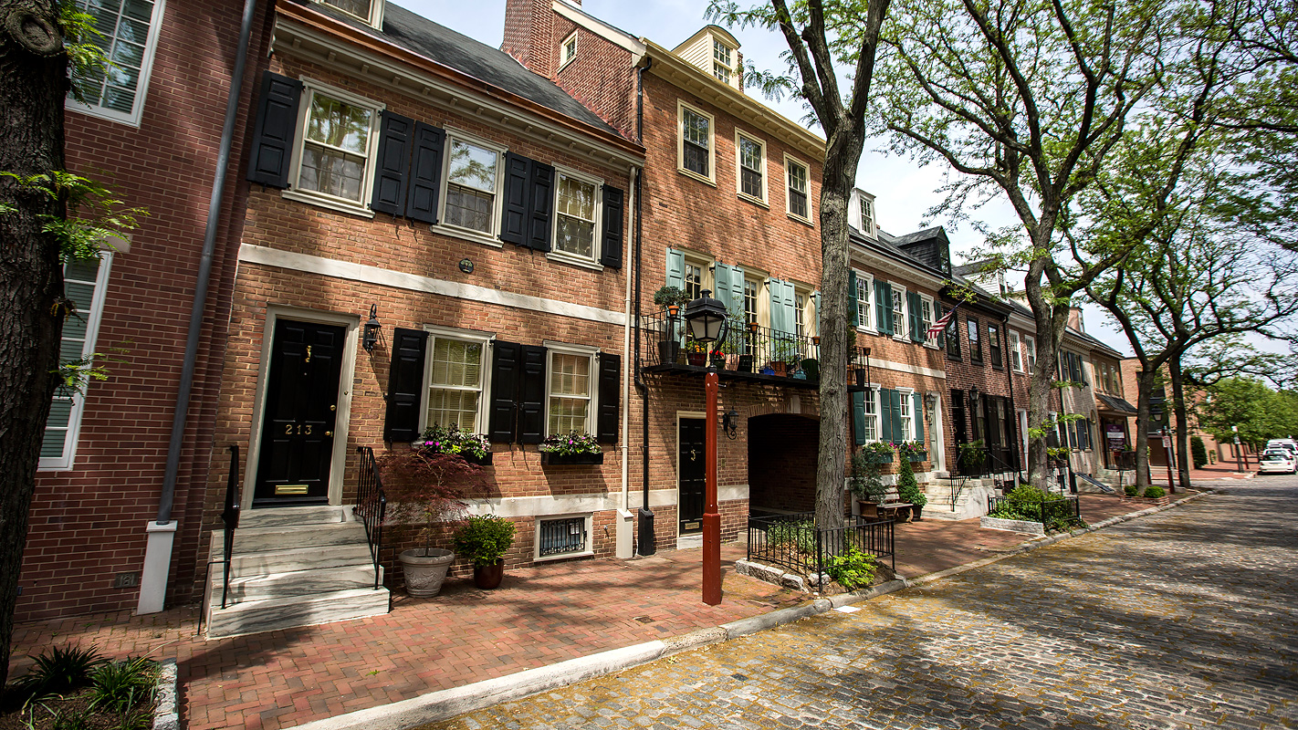 10 Towns that Changed America