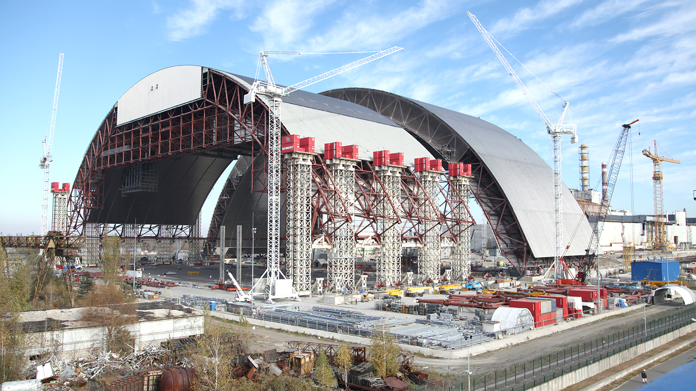 NOVA <br/>Building Chernobyl&#8217;s Megatomb