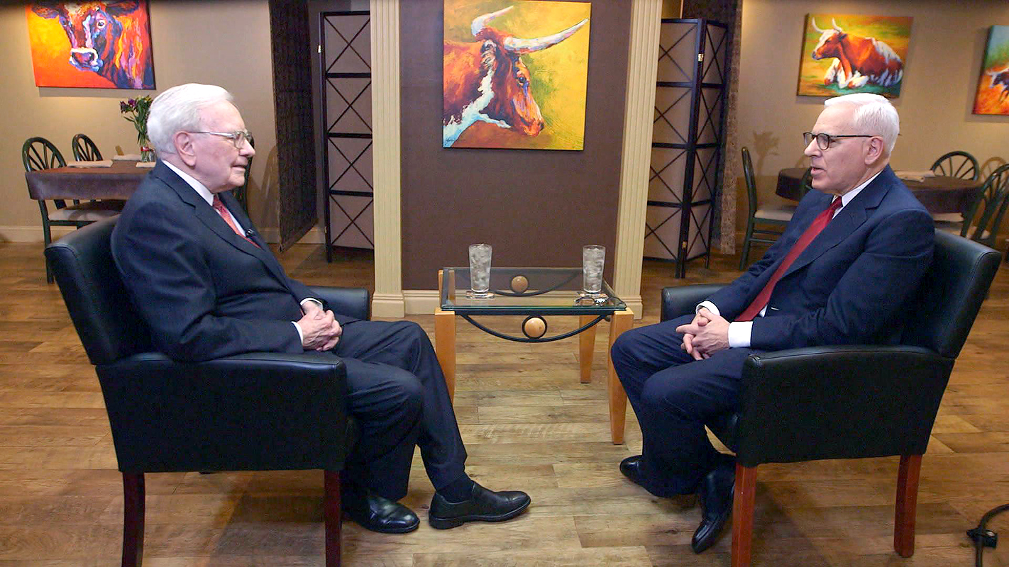 THE DAVID RUBENSTEIN SHOW: PEER TO PEER CONVERSATIONS <br/>Warren Buffet