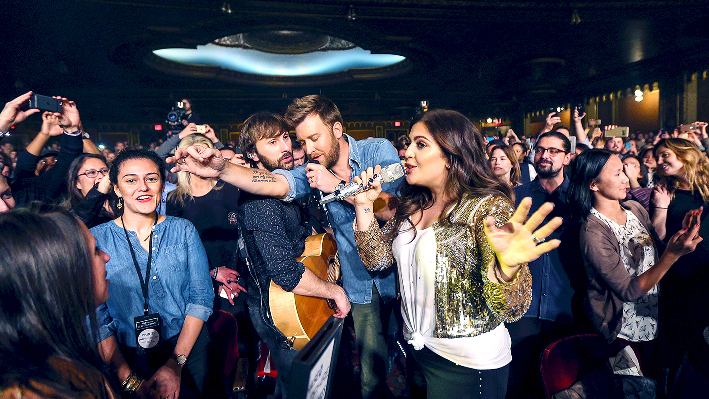 LIVE FROM THE ARTISTS DEN <br/>Lady Antebellum