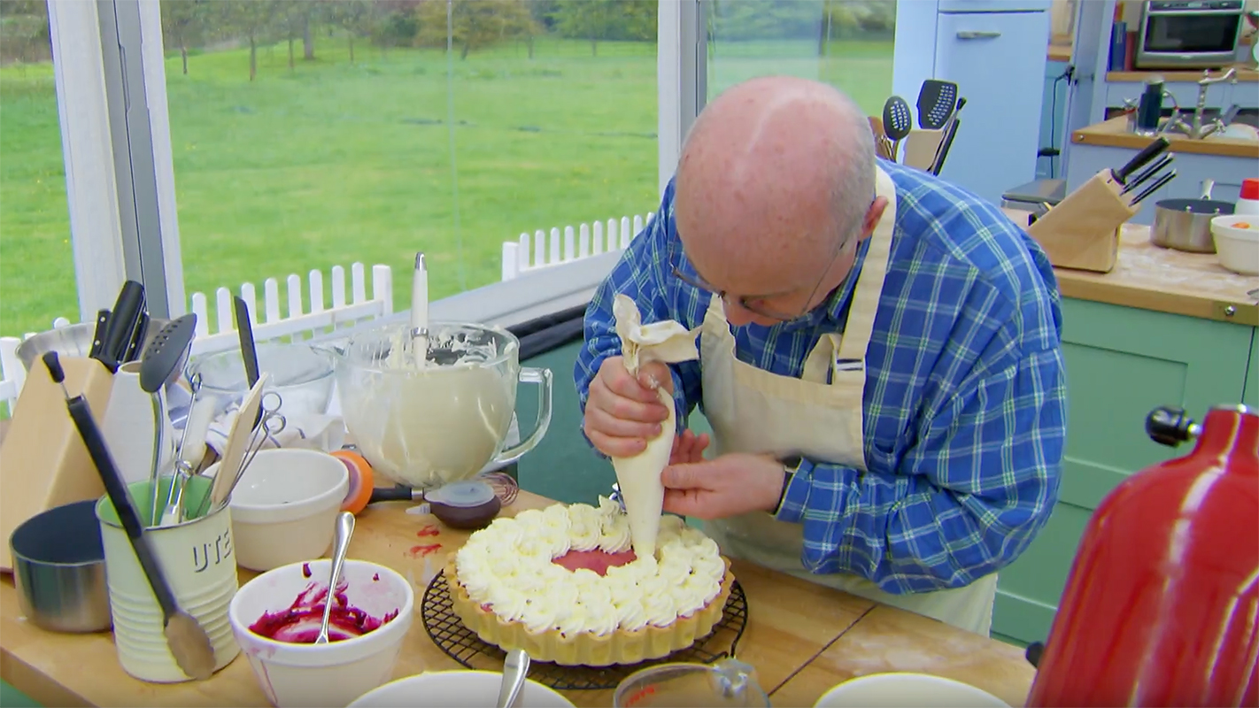 THE GREAT BRITISH BAKING SHOW: Pies