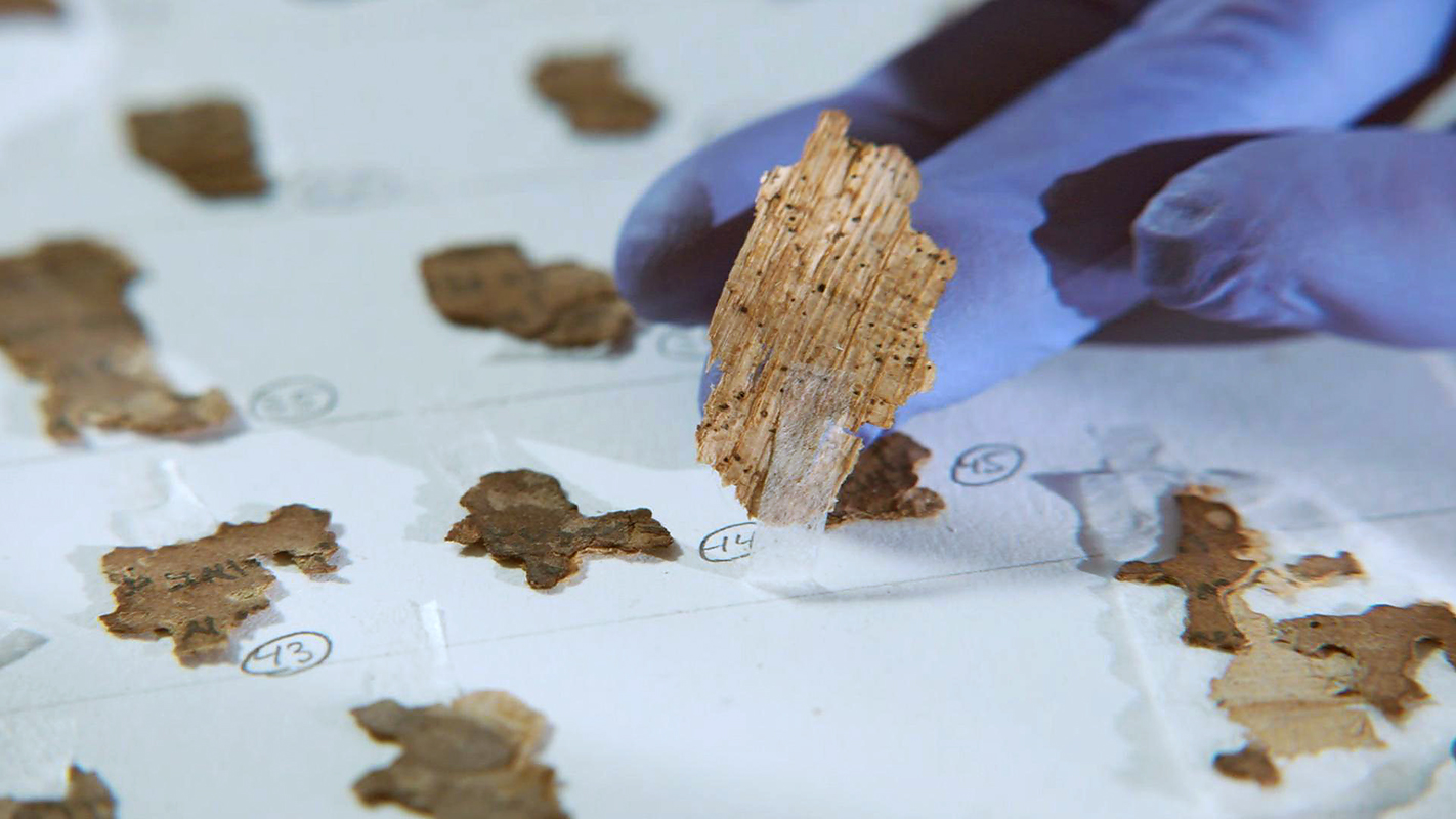 NOVA <br/>Dead Sea Scroll Detectives
