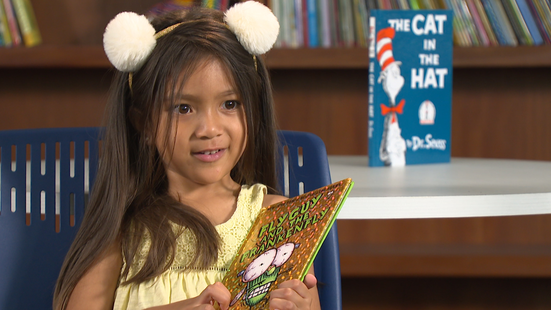 Keiki O Ka ʻĀina <br/>A Favorite Book, Fly Guy <br/>GET CAUGHT READING