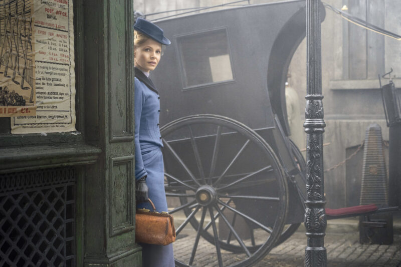 MASTERPIECE
“Miss Scarlet &amp; The Duke”

Episode Four
Sunday, February 7, 2021; 8 - 9pm ET on PBS
A photographer specializing in post-mortem portraits gets menacing
messages from beyond the grave. Eliza’s investigation takes her into the
spirit world.

Shown: Kate Phillips as Eliza Scarlet

For editorial use only.

Courtesy of MASTERPIECE