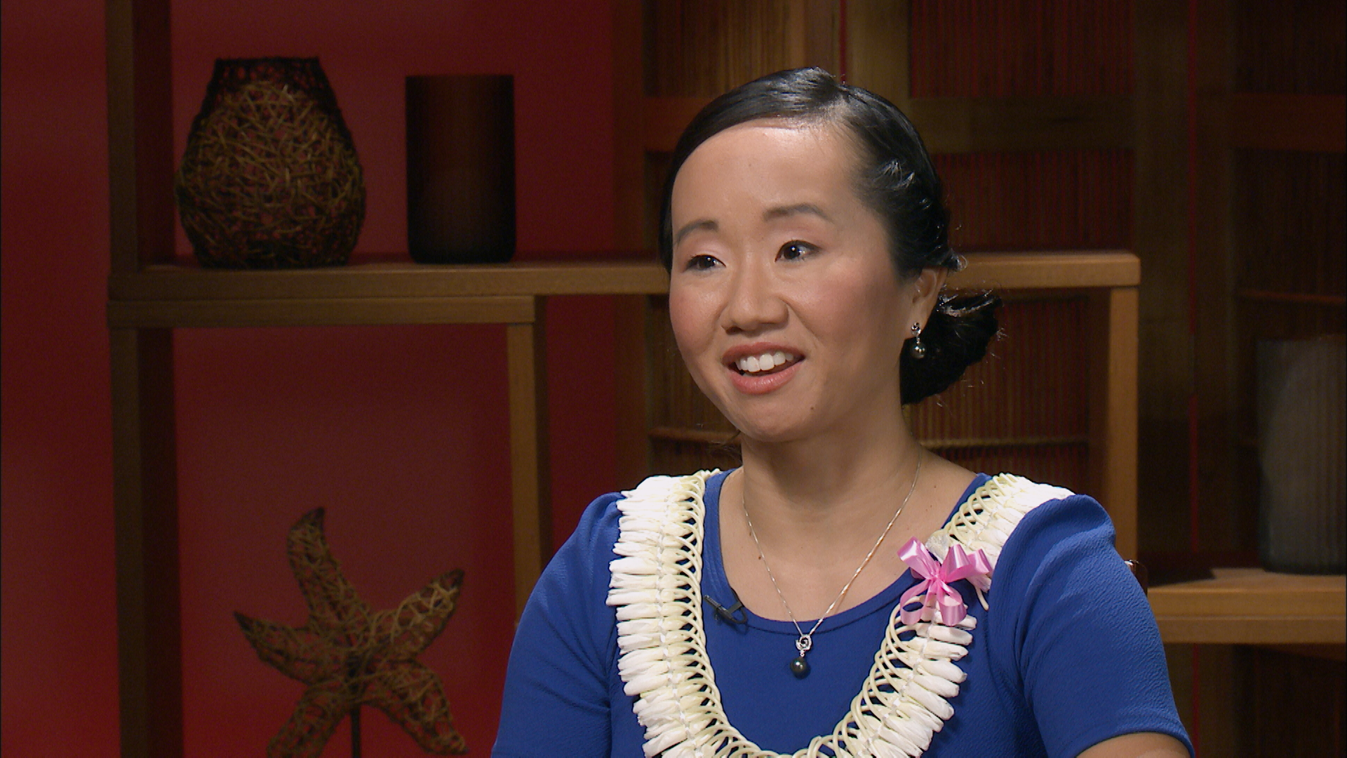 Never Turn Your Back to the Waves