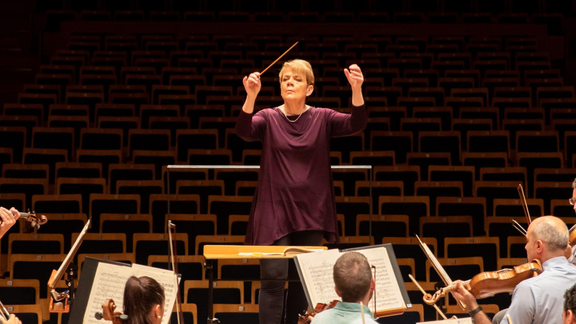 Marin Alsop&#8217;s Journey to First Female Music Director