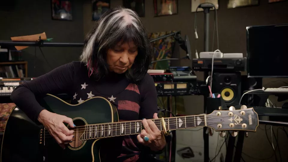 Buffy Sainte-Marie: Carry It On