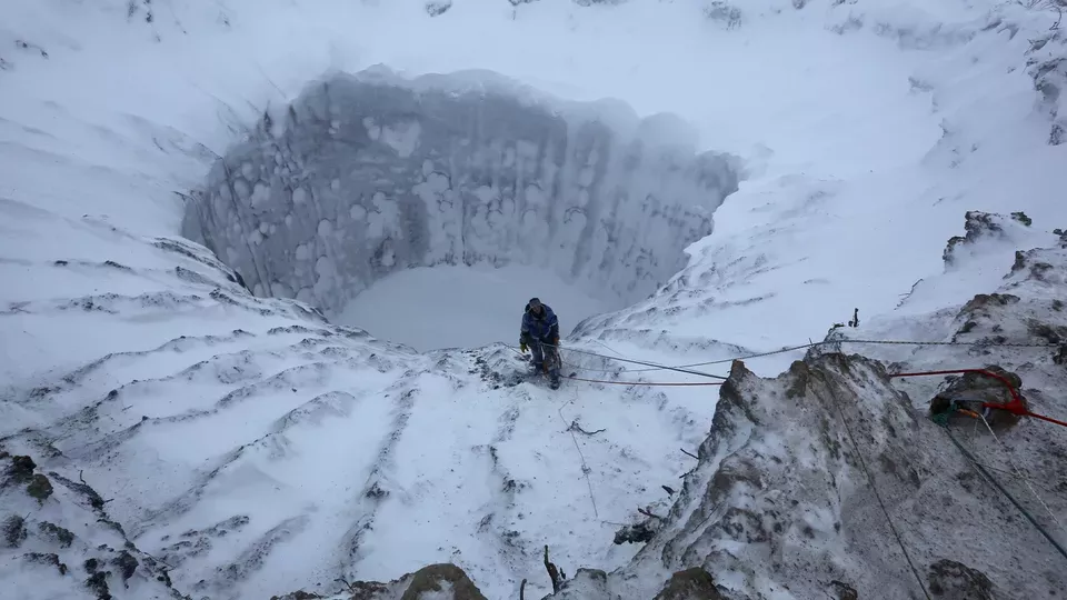 Arctic Sinkholes <br/>NOVA