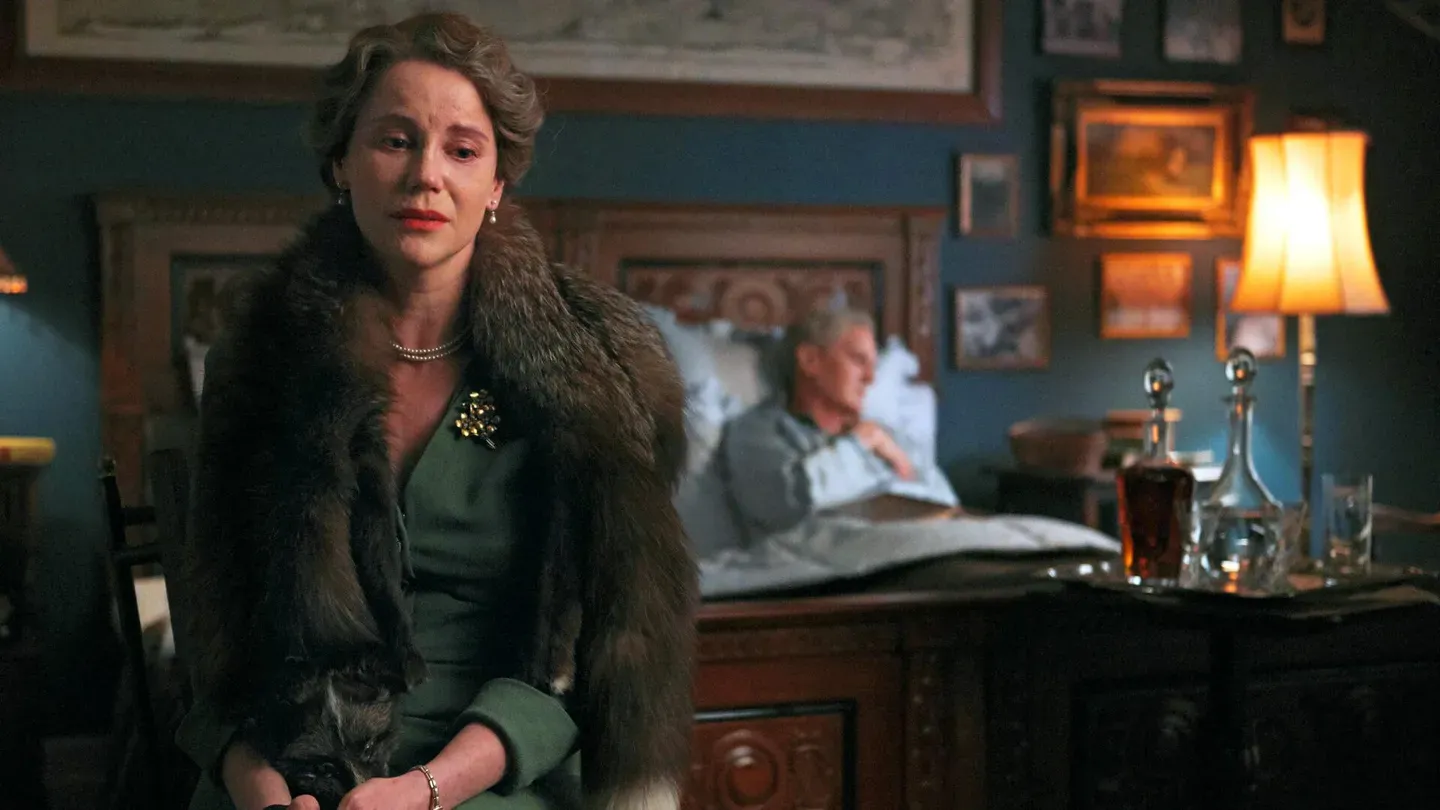 A Queen Returns <br/>ATLANTIC CROSSING ON MASTERPIECE