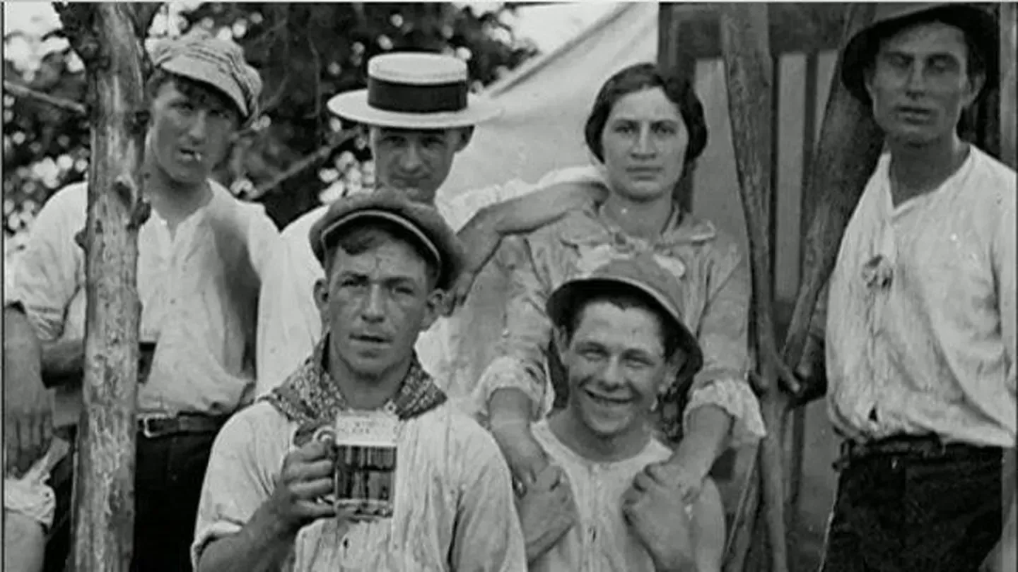 A Nation of Scofflaws <br/>PROHIBITION