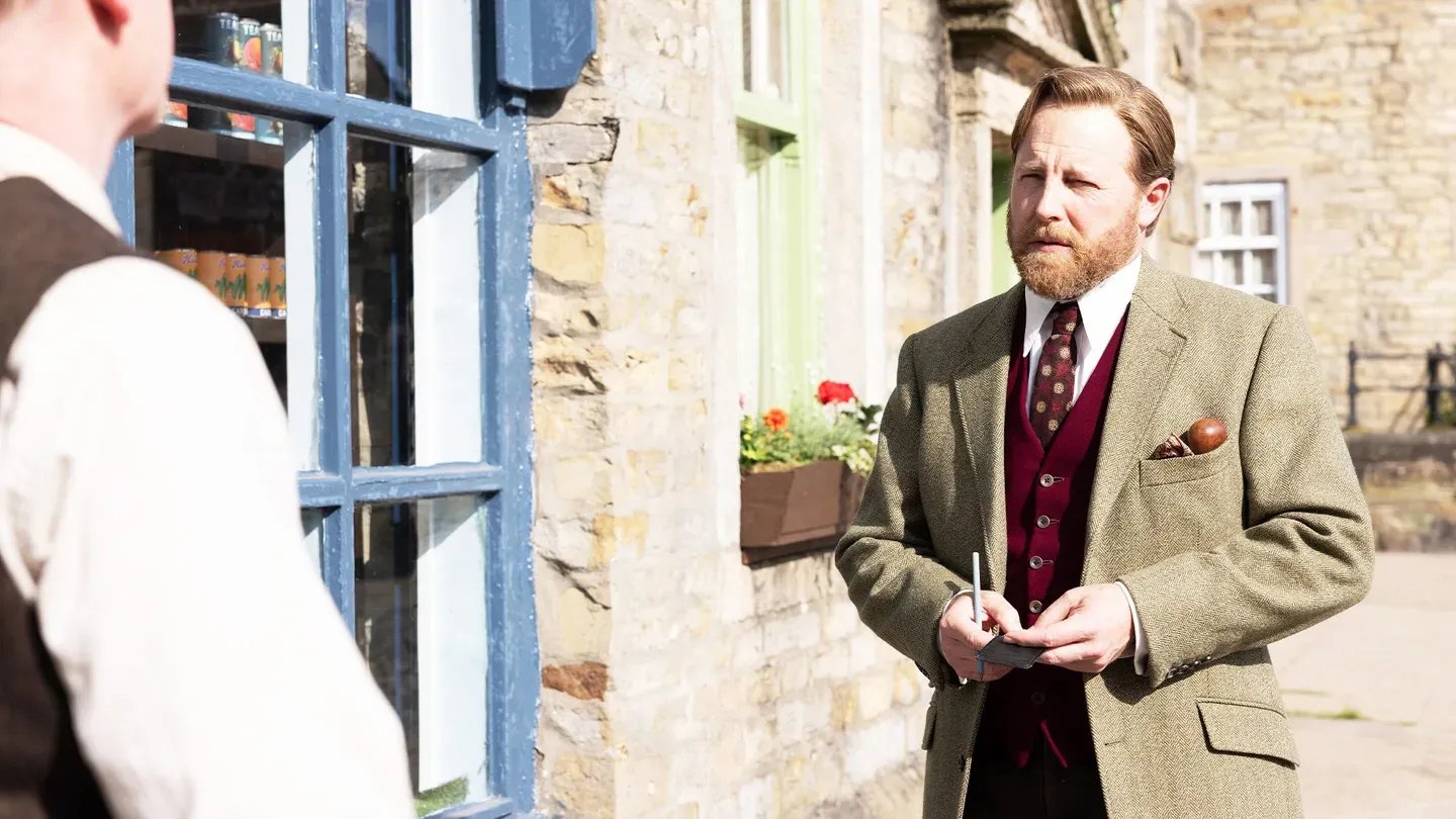 Season 6: Old Dog, New Tricks <br/>ALL CREATURES GREAT & SMALL ON MASTERPIECE